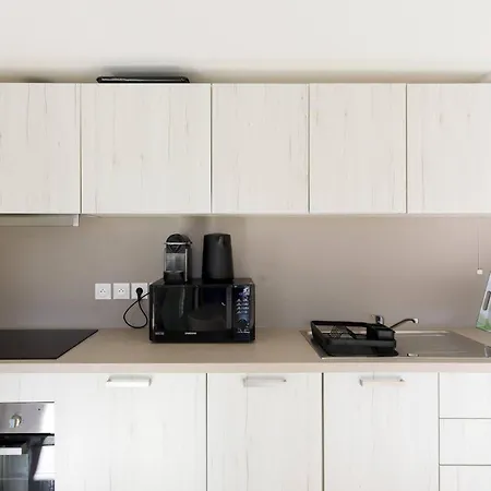 Calypso- Superbe Perle, Vieil Antibes, Wifi, Climatisation * Antibes