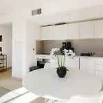 Апартаменти Calypso- Superbe Perle, Vieil Antibes, Wifi, Climatisation *
