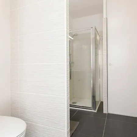 Calypso- Superbe Perle, Vieil Antibes, Wifi, Climatisation Appartement Antibes