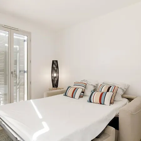 Calypso- Superbe Perle, Vieil Antibes, Wifi, Climatisation * Antibes